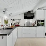 Cozy In With Kitchen Casa vacanze Dronningmølle