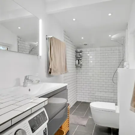 Dom wakacyjny Cozy In With Kitchen Dronningmølle