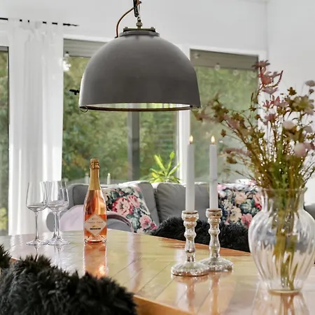 Cozy In With Kitchen Ferienhaus *