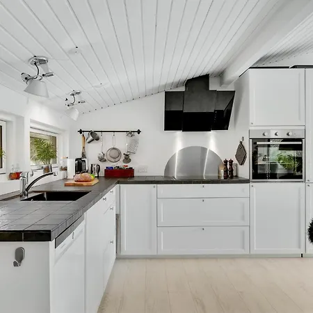 Cozy In With Kitchen Dom wakacyjny Dronningmølle